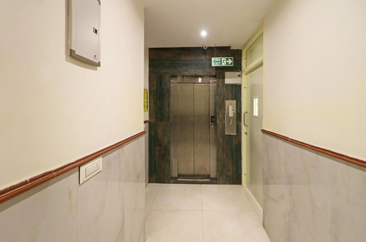 Hotel Paragon Suites New Delhi Extérieur photo